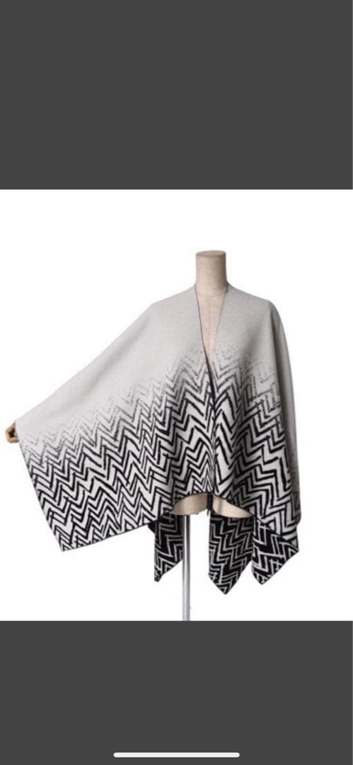 ケープ　ポンチョ　エンポリオアルマーニ