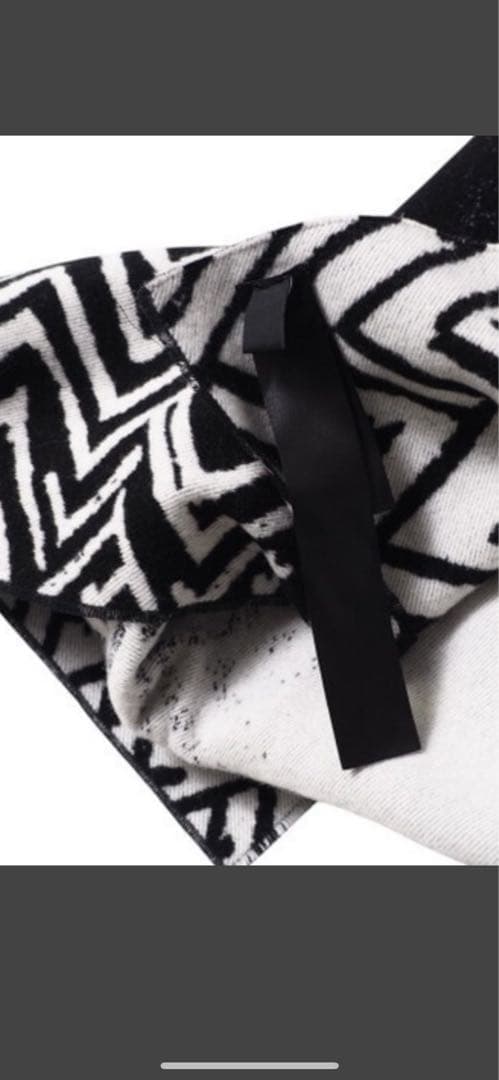 ケープ　ポンチョ　エンポリオアルマーニ