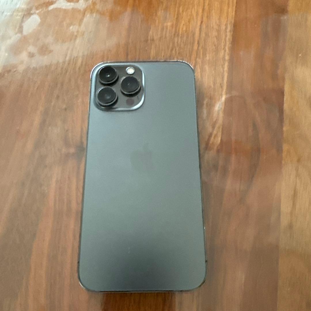 Apple iPhone 13 Pro M a xグラファイト本体 1TB大容量