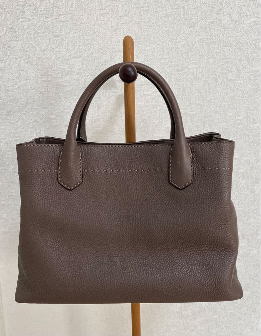 トリーバーチ バッグ(ショルダーストラップ付き)