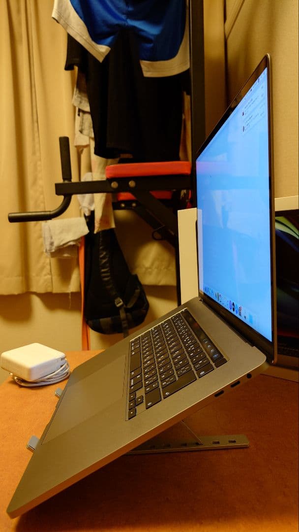 【美品】2019MacBook Pro 16インチ i7/16GB/512GB