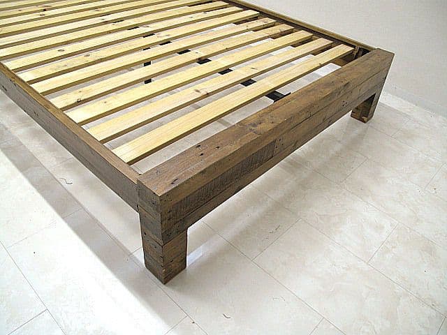 展示品　ウエストエルム　エマーソン クイーンサイズベッドフレーム 無垢材