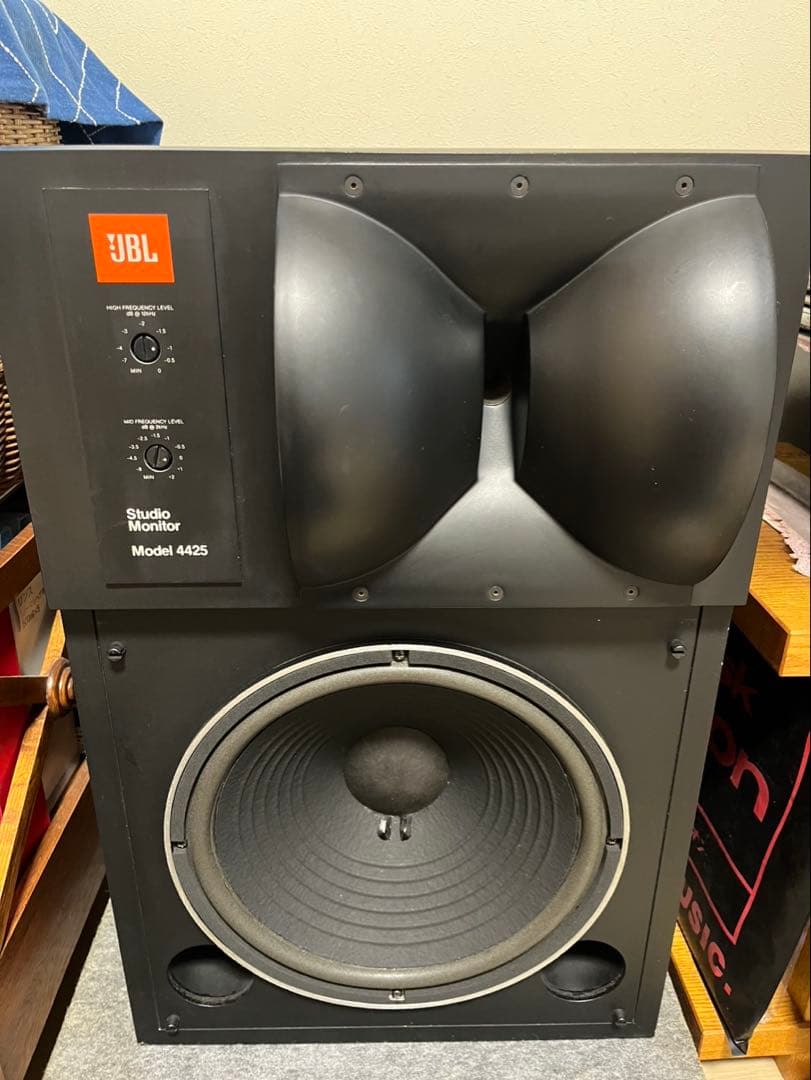 値下げ！JBL 4425 studio monitor