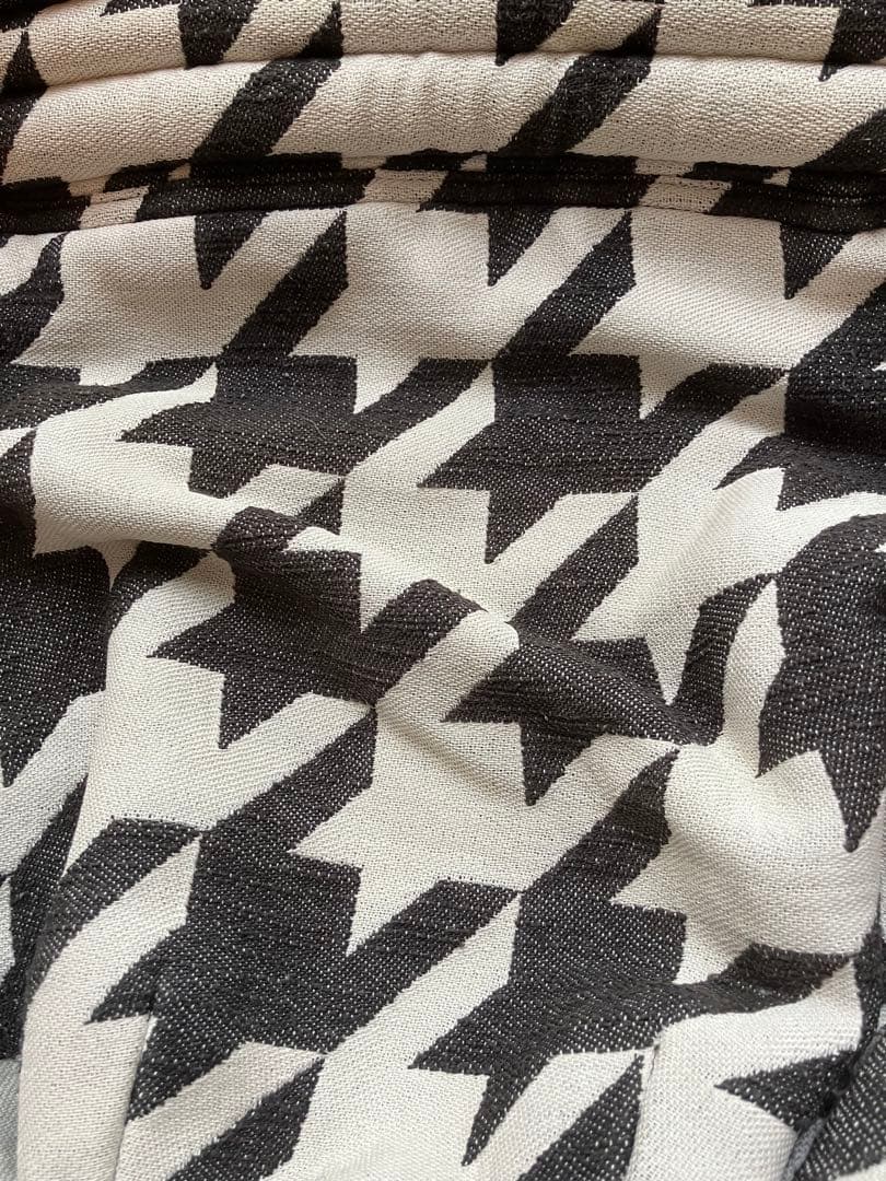 artipoppe ザイガイスト ツイードBW 抱っこ紐　千鳥　ハンドトゥース