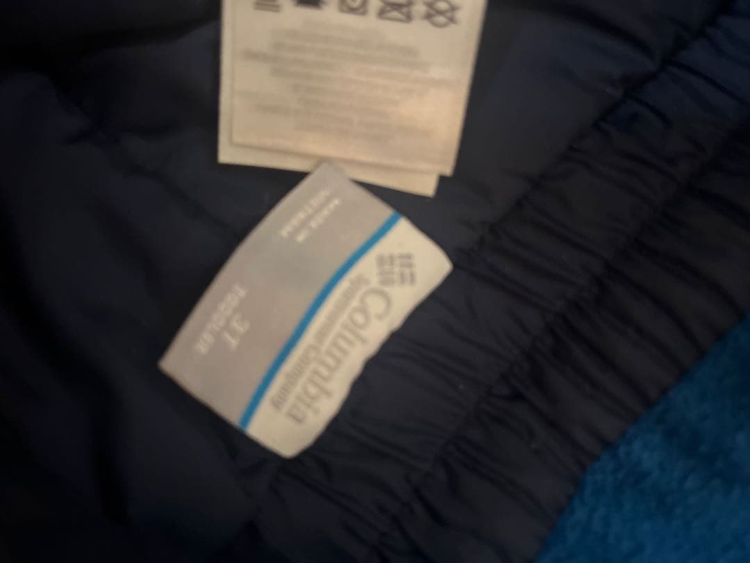 超美品　コロンビア　スキーウェア　キッズ　3T 幾何学柄