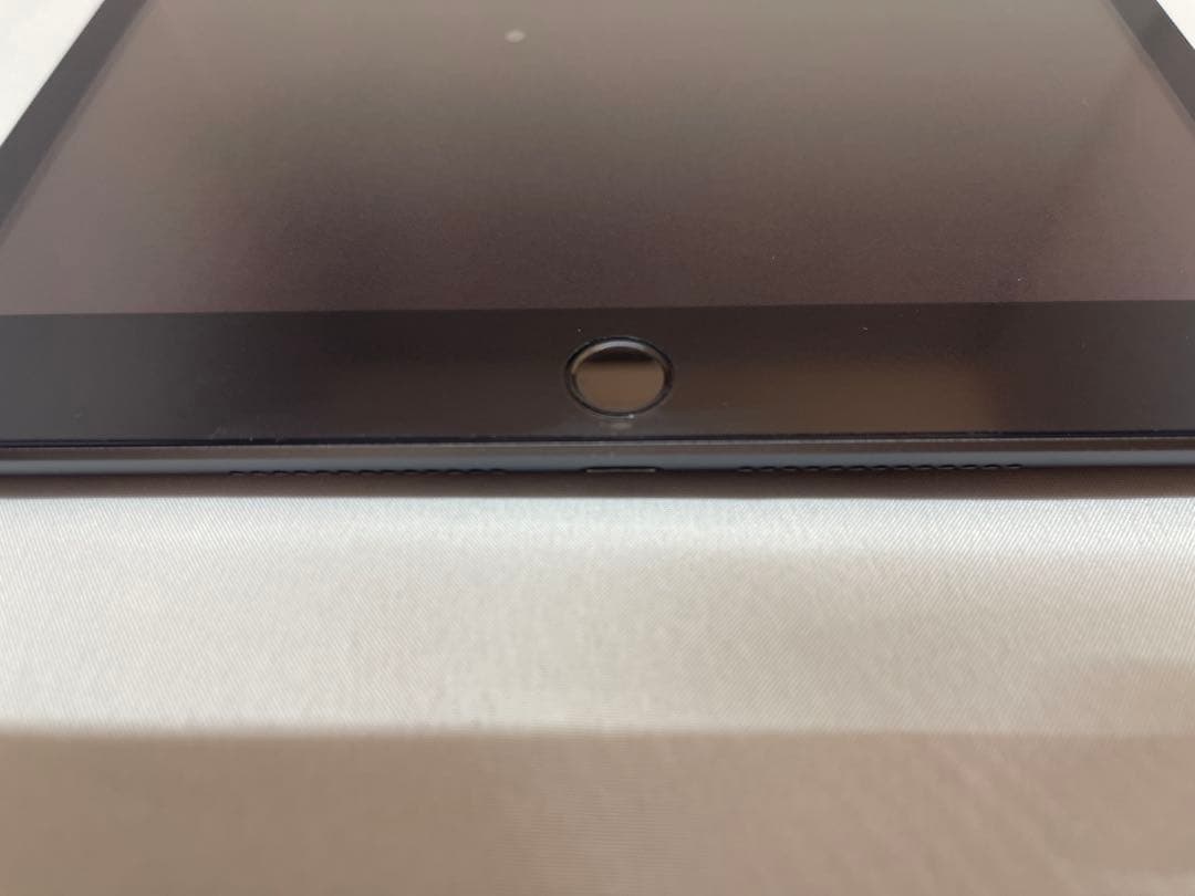 iPad 第9世代 256GB SIMフリー キーボード付