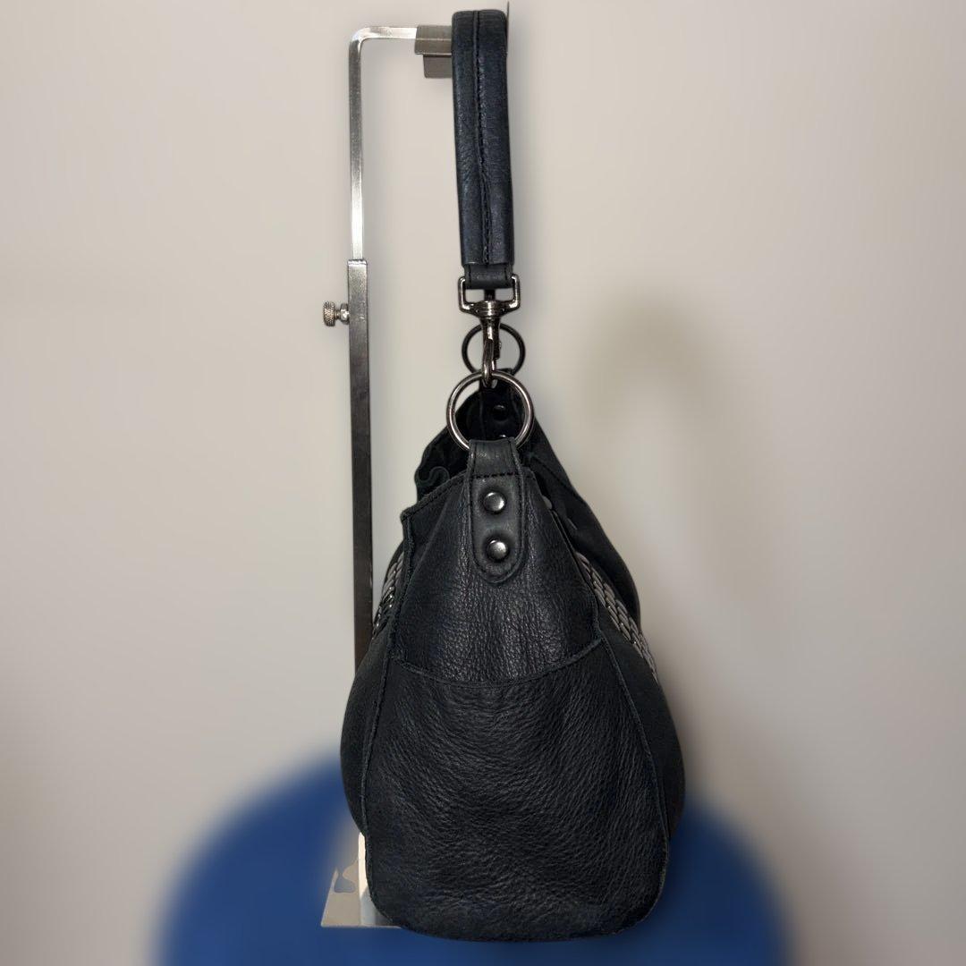 And A ✖️TRES スタッズデザインショルダーバッグ ／ハンドバッグブラック