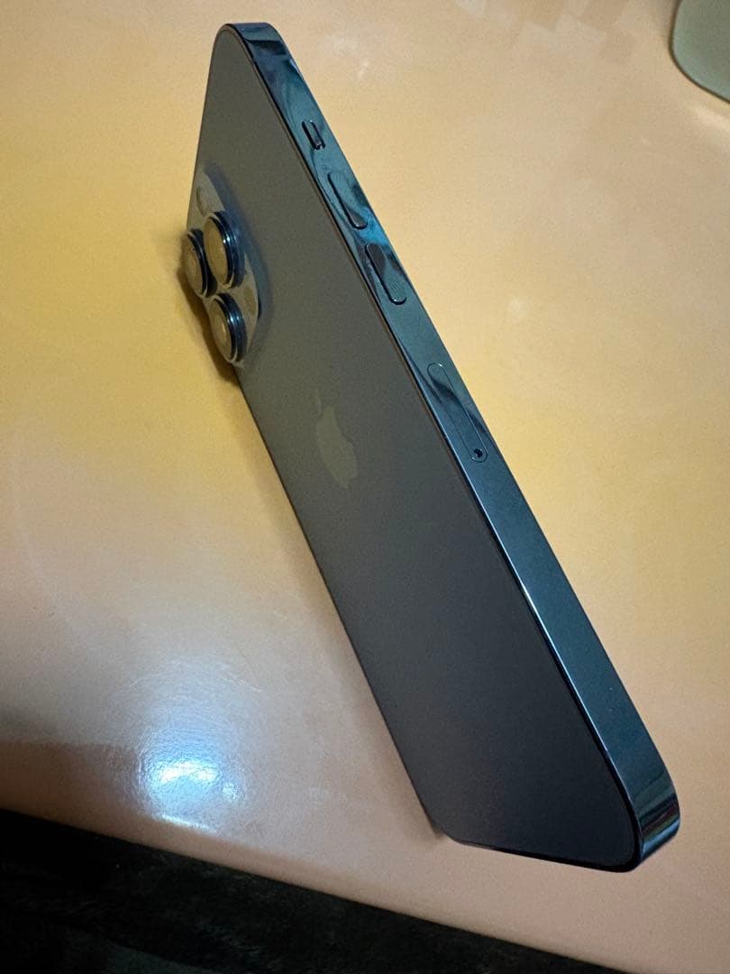 スマートフォン本体 iPhone13pro 256g