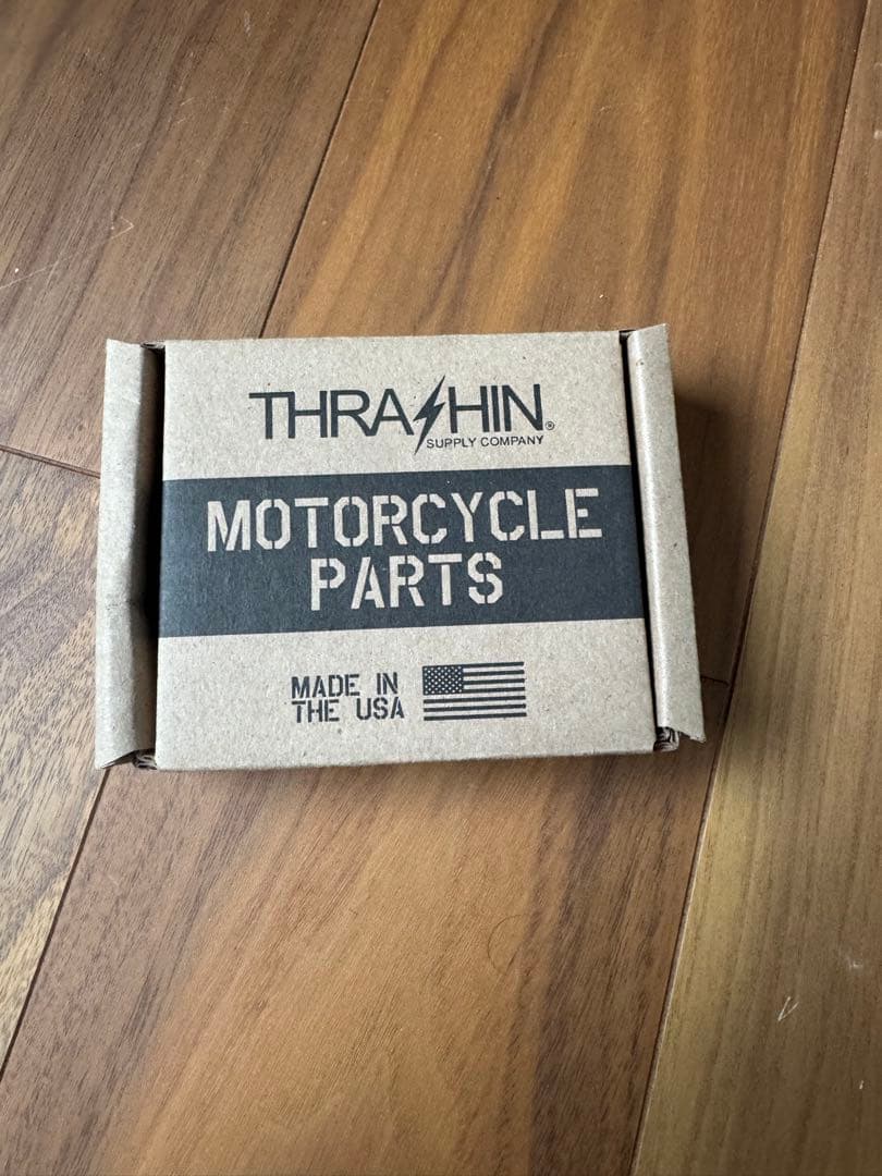 スラッシンサプライ　フットペグ　ハーレー　fxlrst などに