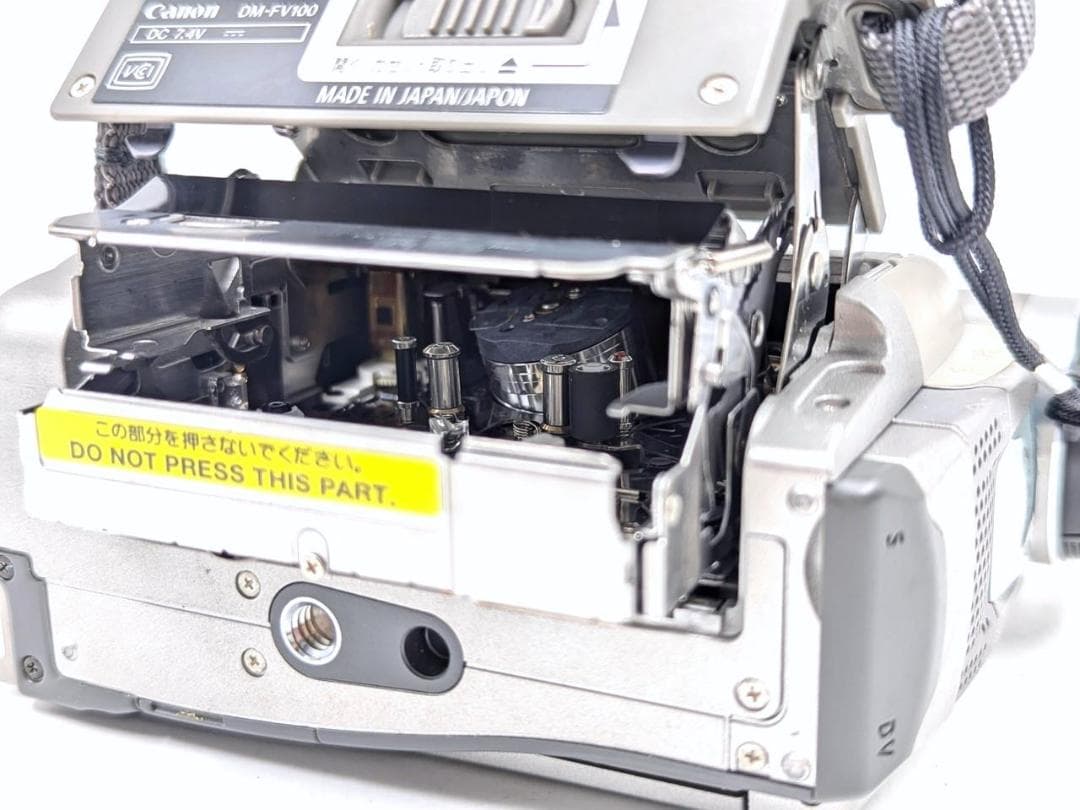 miniDVのダビングに！ Canon ビデオカメラ DM-FV100