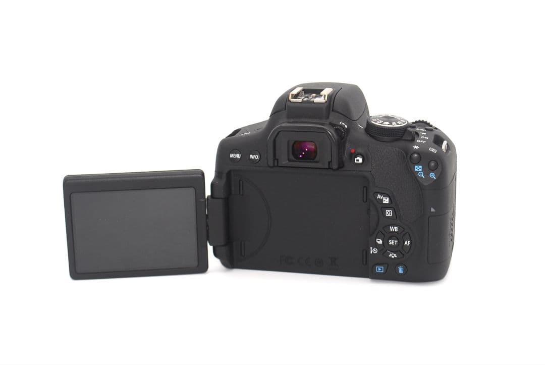 Wi-Fi機能内蔵でスマホにラクラク転送♪Canon Kiss X8i ボディ♪