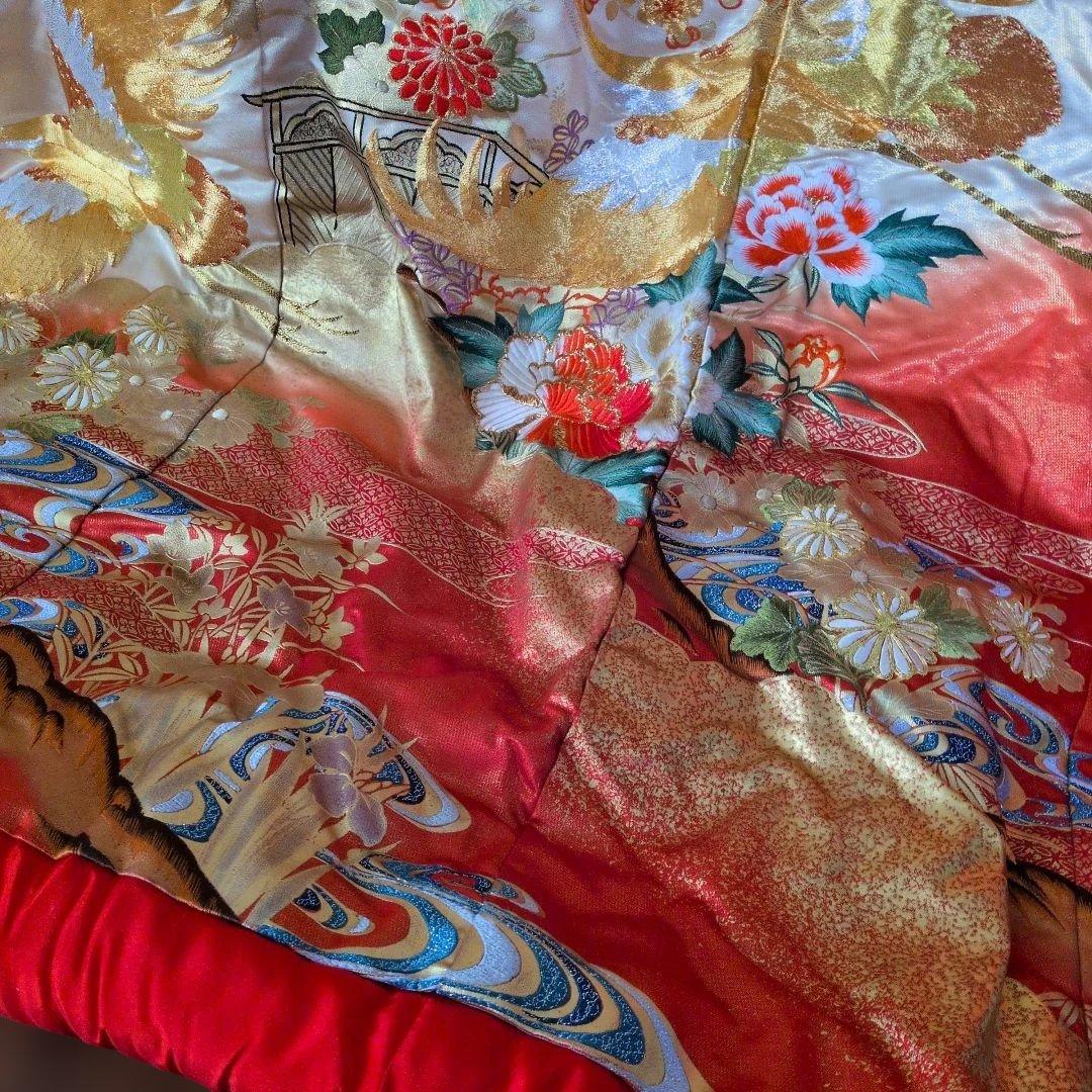 打ち掛け　裾引き　振袖　金色　舞台衣装　フキ