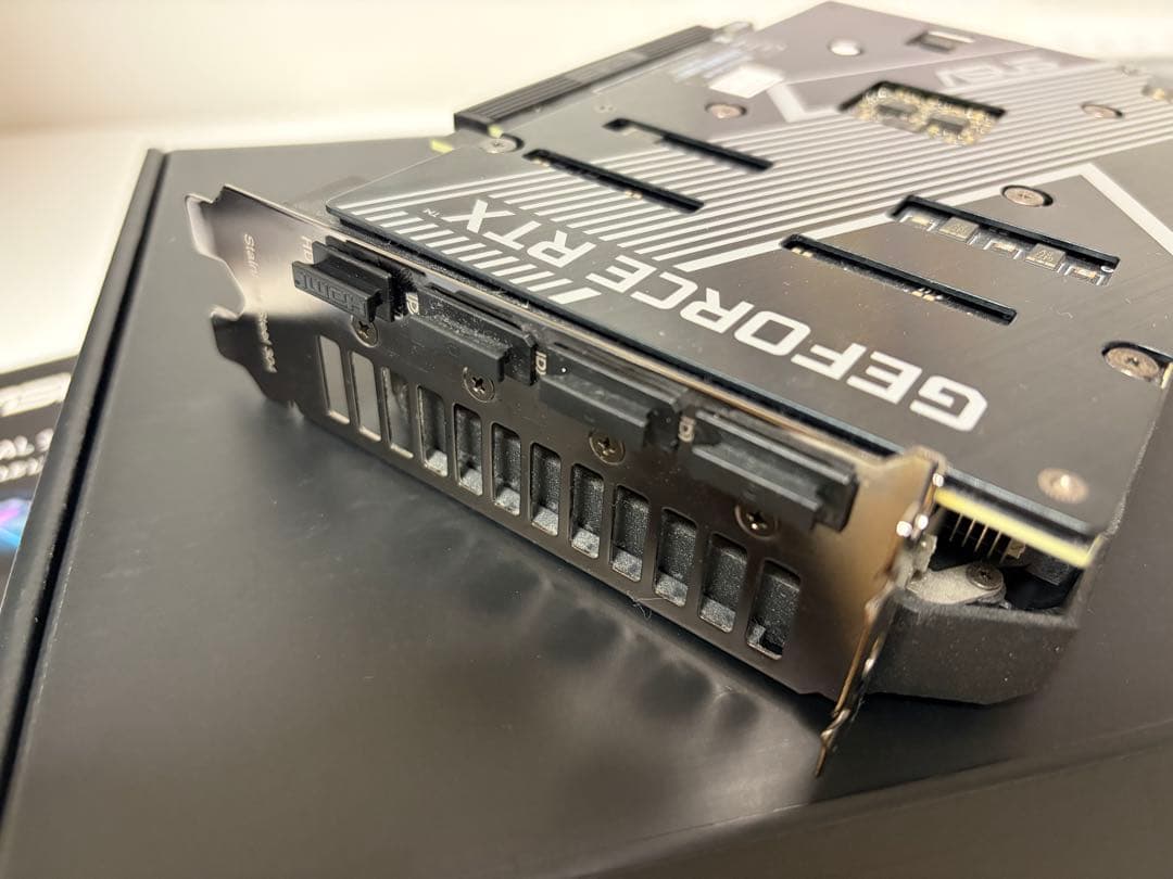 グラフィックボード・グラボ・ビデオカード ASUS GeForce RTX 3050 OC 8GB