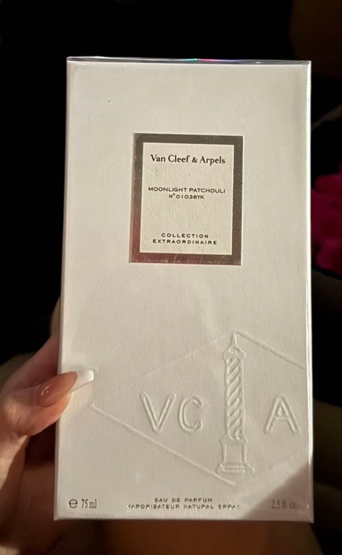 Van Cleef & Arpels ムーンライト パチョリ オードパルファム