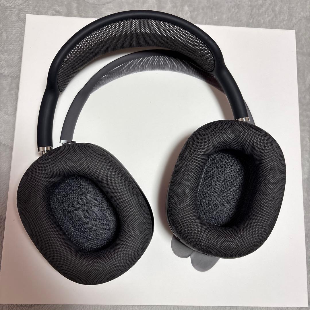 ヘッドホン AirPods Max