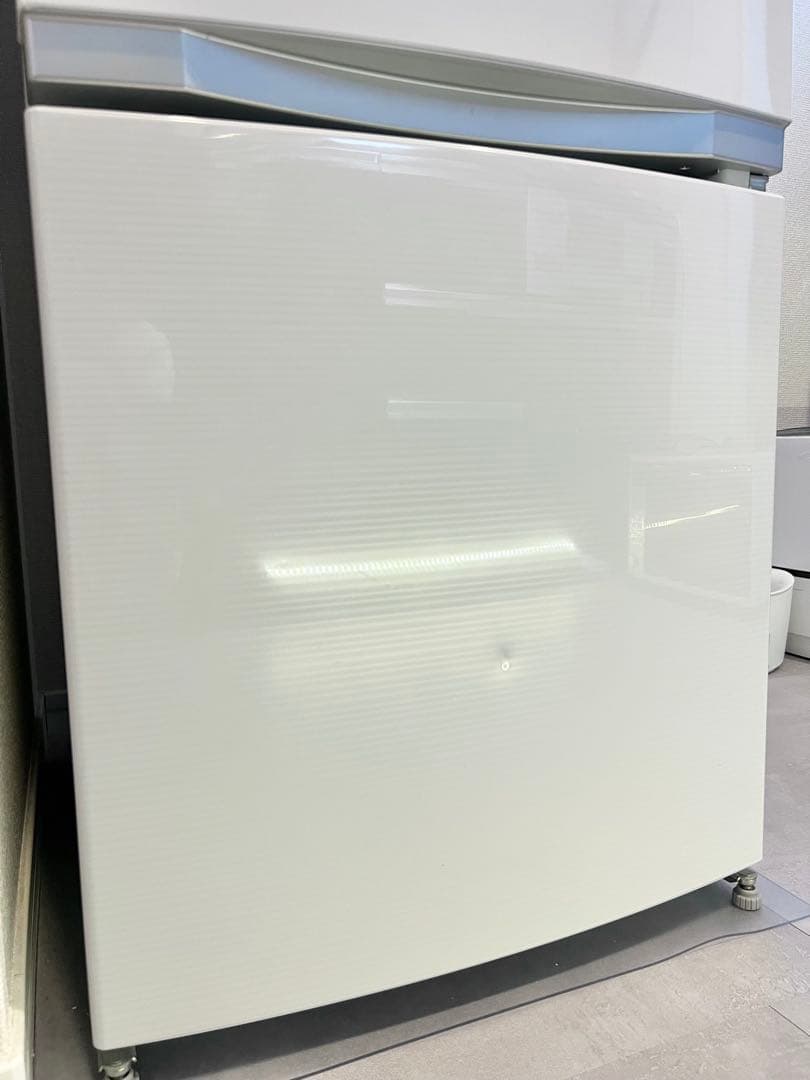 《説明書あり・送料無料》TOSHIBA GR-M17BS 冷蔵庫 ホワイト