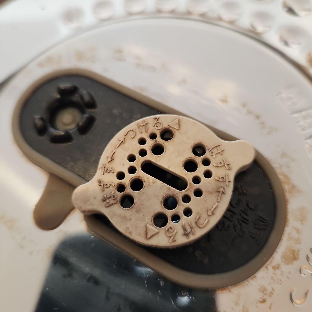 日立IHジャー炊飯器　5.5合炊き　RZ-EF10E9M　2022年製