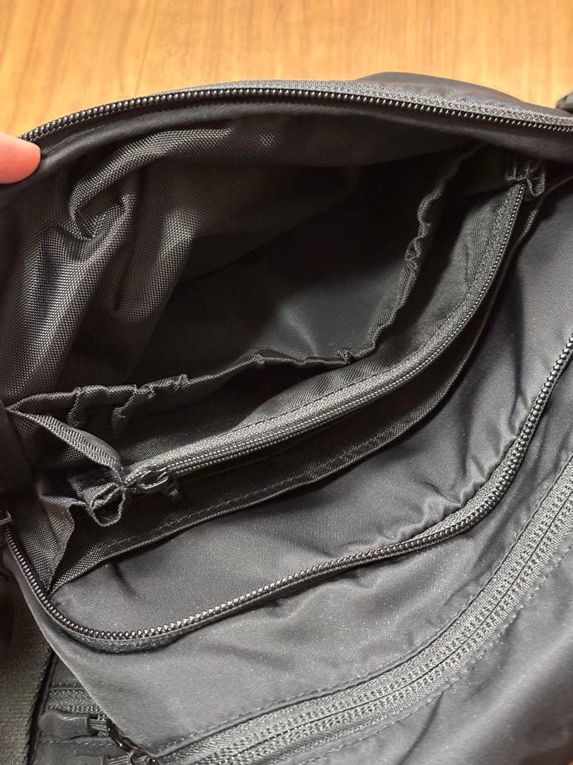 POLBAN MORE ブラック ヒップシート ボディバッグ