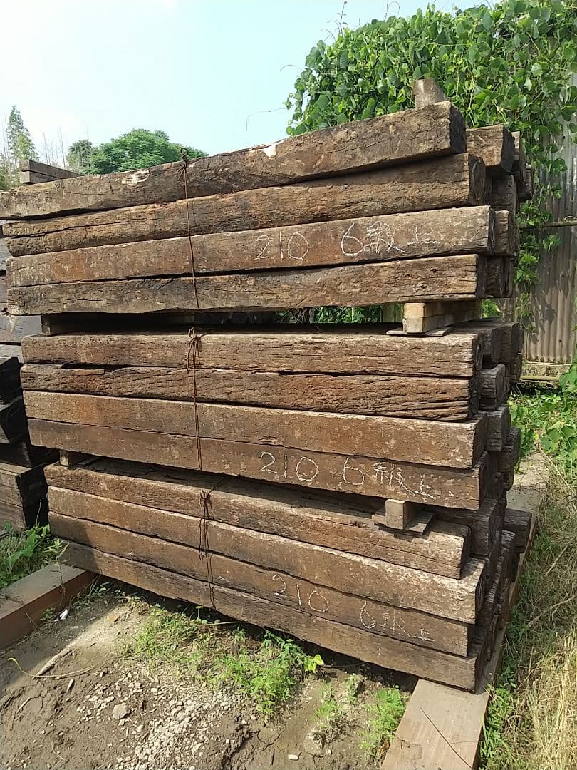 半額セール！！枕木30本 国東市まで送料込み 6級品 長さ約210cm