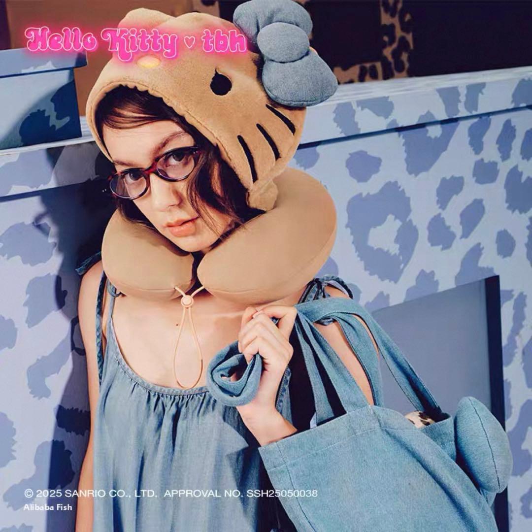 【海外限定 新品】 Hello Kitty ×TBH ネックピロー