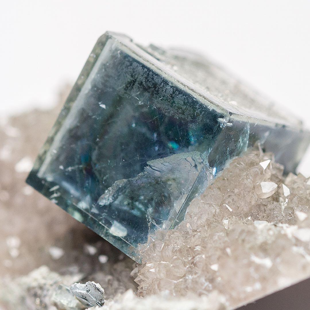 中国 湖南省 フローライト 天然石 原石 鉱物標本 鉱石 蛍石 1734