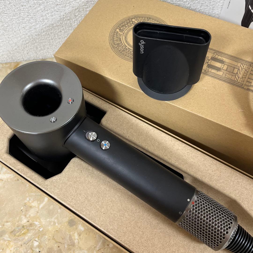 dyson supersonic origin ヘアドライヤー　HD08