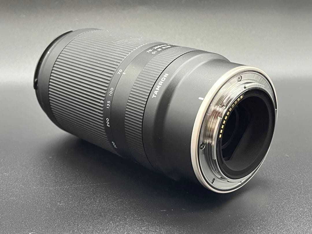 TAMRON 70-300mm Di III RXD Zマウント美品！