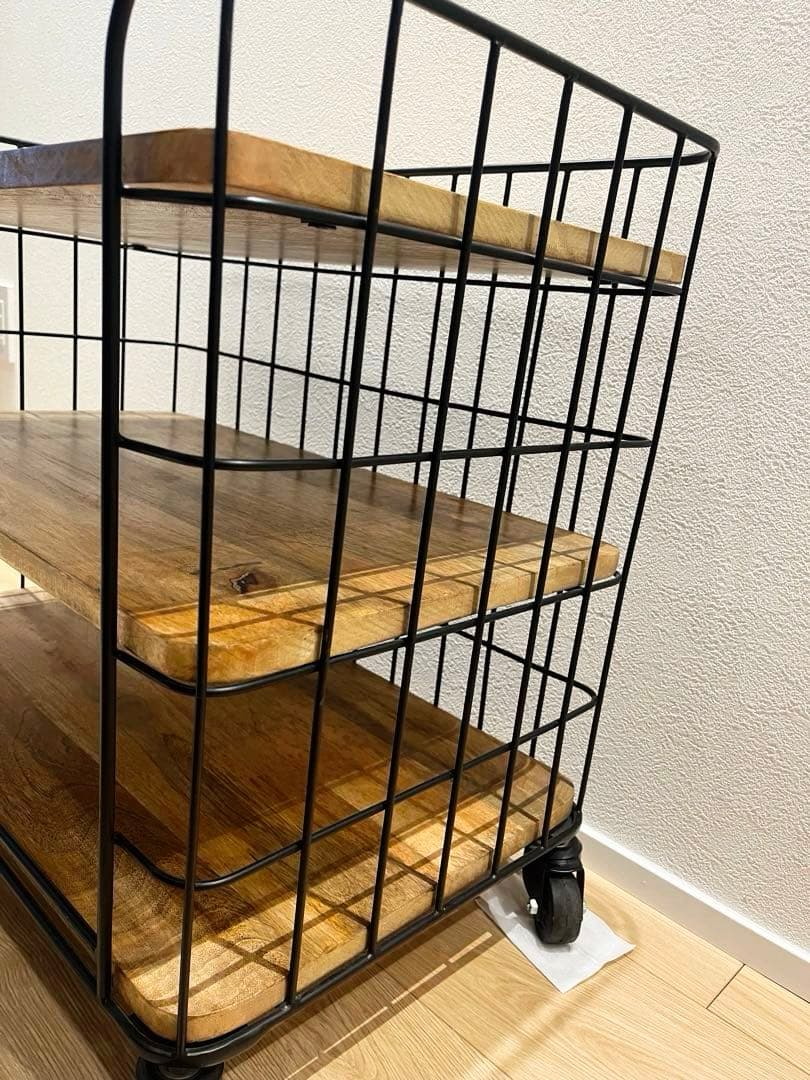 niko and FURNITURE&SUPPLY ニコアンド キャスターラック