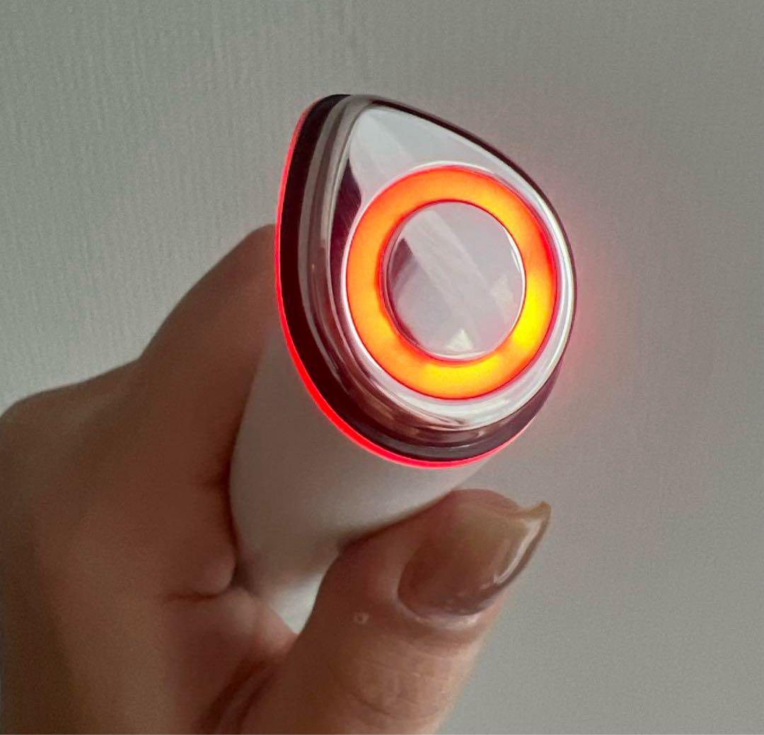 メディキューブ medicube 美顔器ブースタープロミニ ホワイト