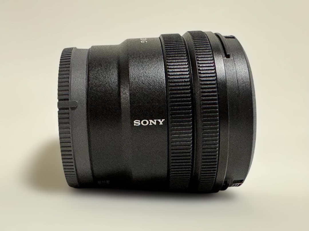 Sony E 4/PZ 10-20 G ズームレンズ SELP1020G