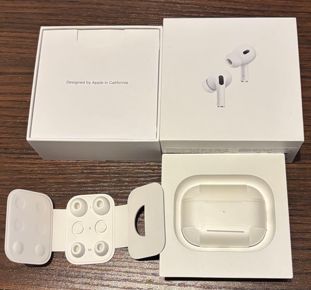 AirPods Pro2 本体、ケース
