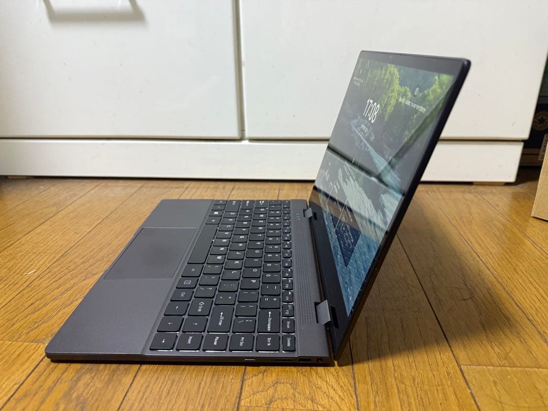 13.3型　ノートパソコン　　　　　タッチパネルoffice