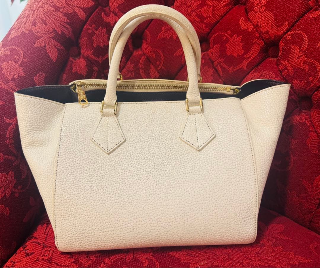 美品 ✨ADMJ スワロフスキー　白　レザーバッグ 未使用ショルダー付き　レア♪