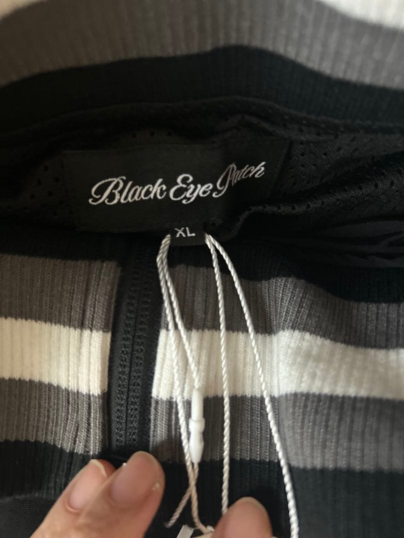 blakeyepatch　ロゴナイロンジャケット