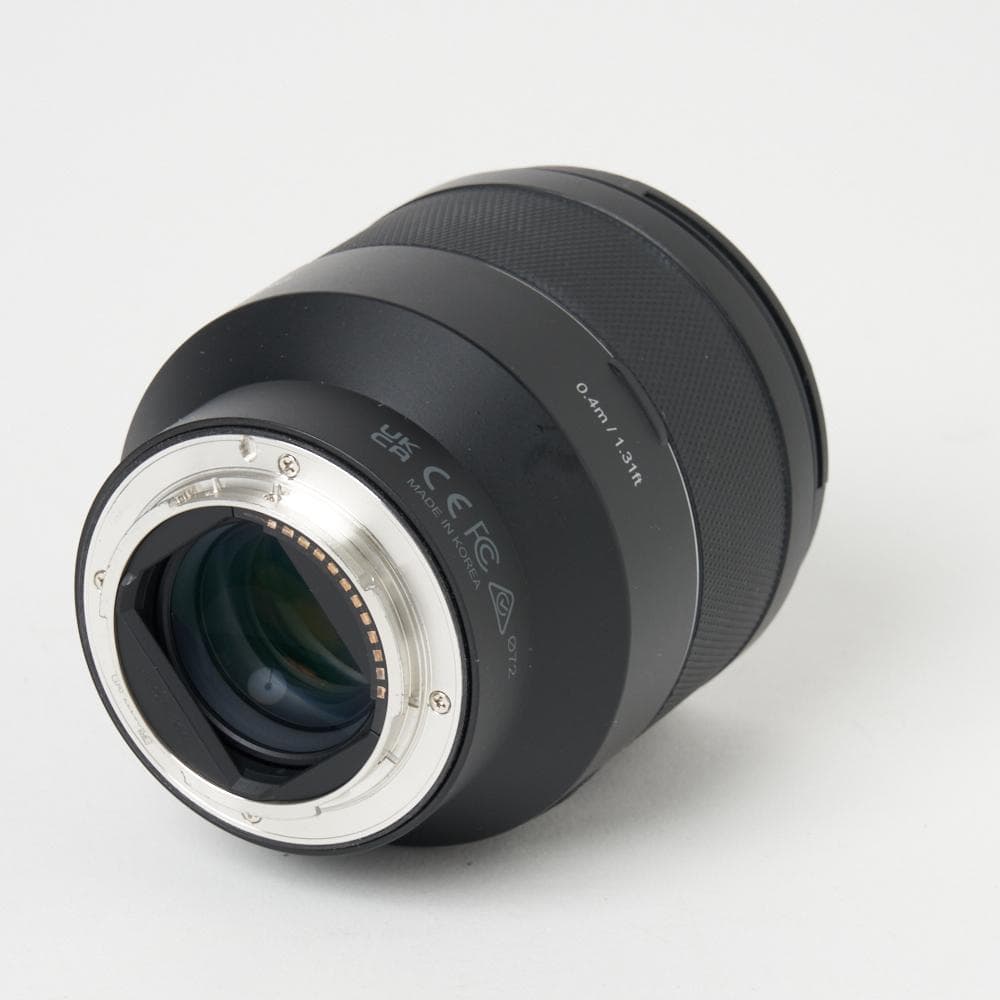 SAMYANG AF 50mm F1.4 FE II + レンズステーション