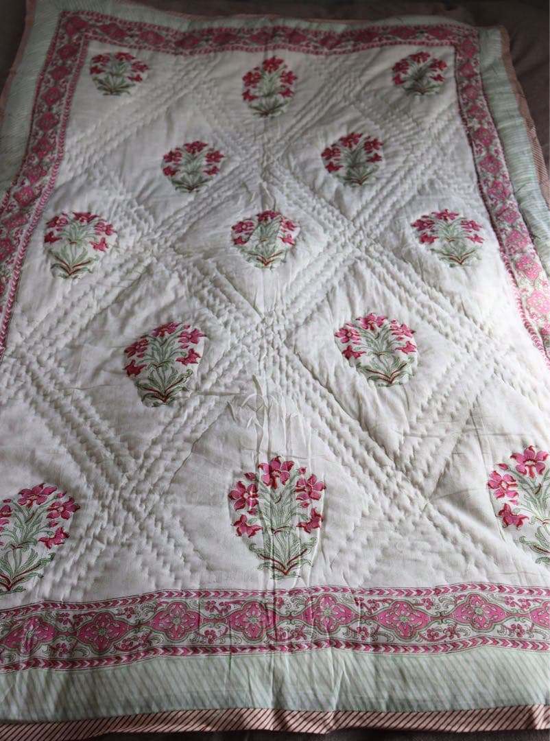 ブロックプリントキルトのお布団　肌布団