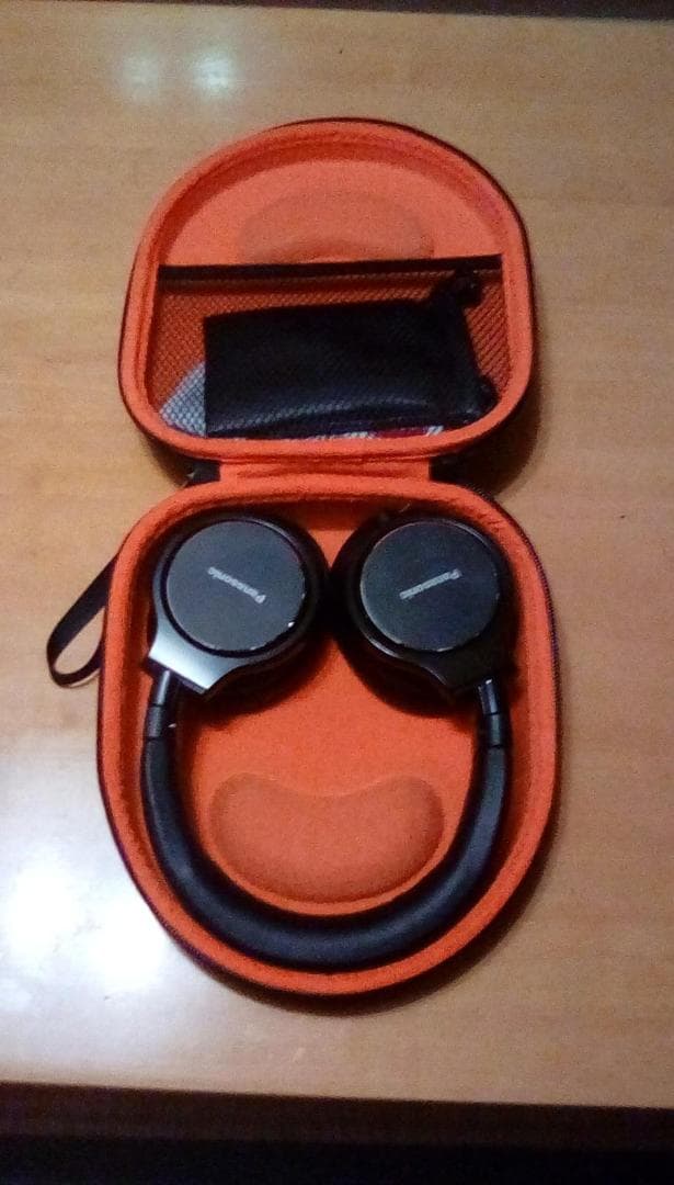 旅行用ヘッドホンハードケース 収納ポーチ付き ブラック 複数モデル対応