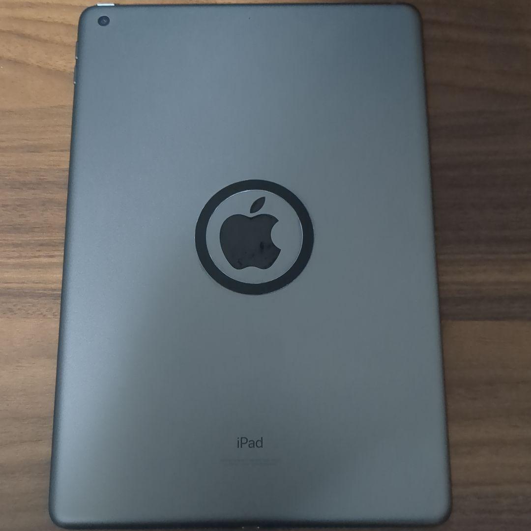iPad第9世代 本体 64GB wifiモデル 箱充電器付き