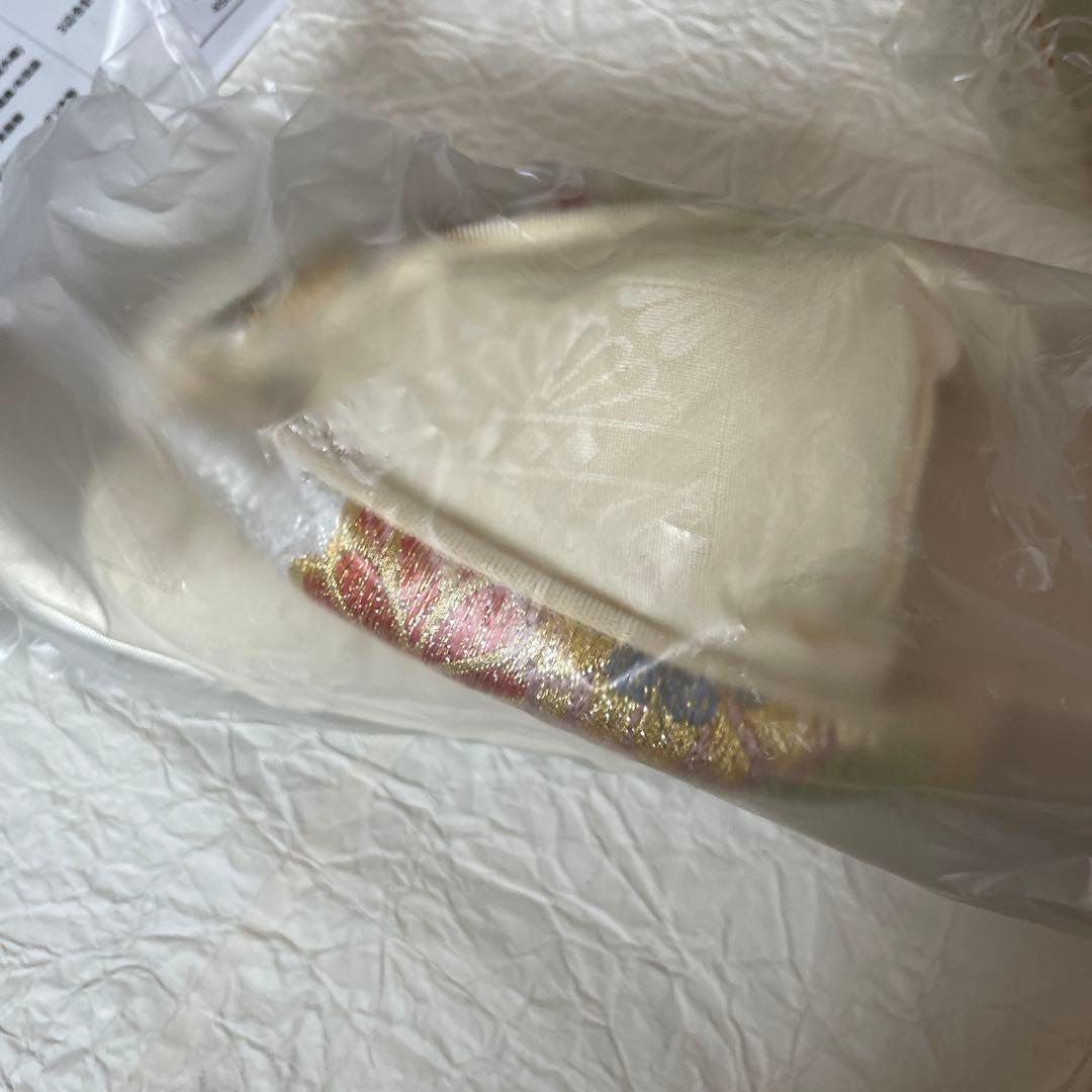 ぴよこ豆です。 バックと草履のセット　未使用品です。