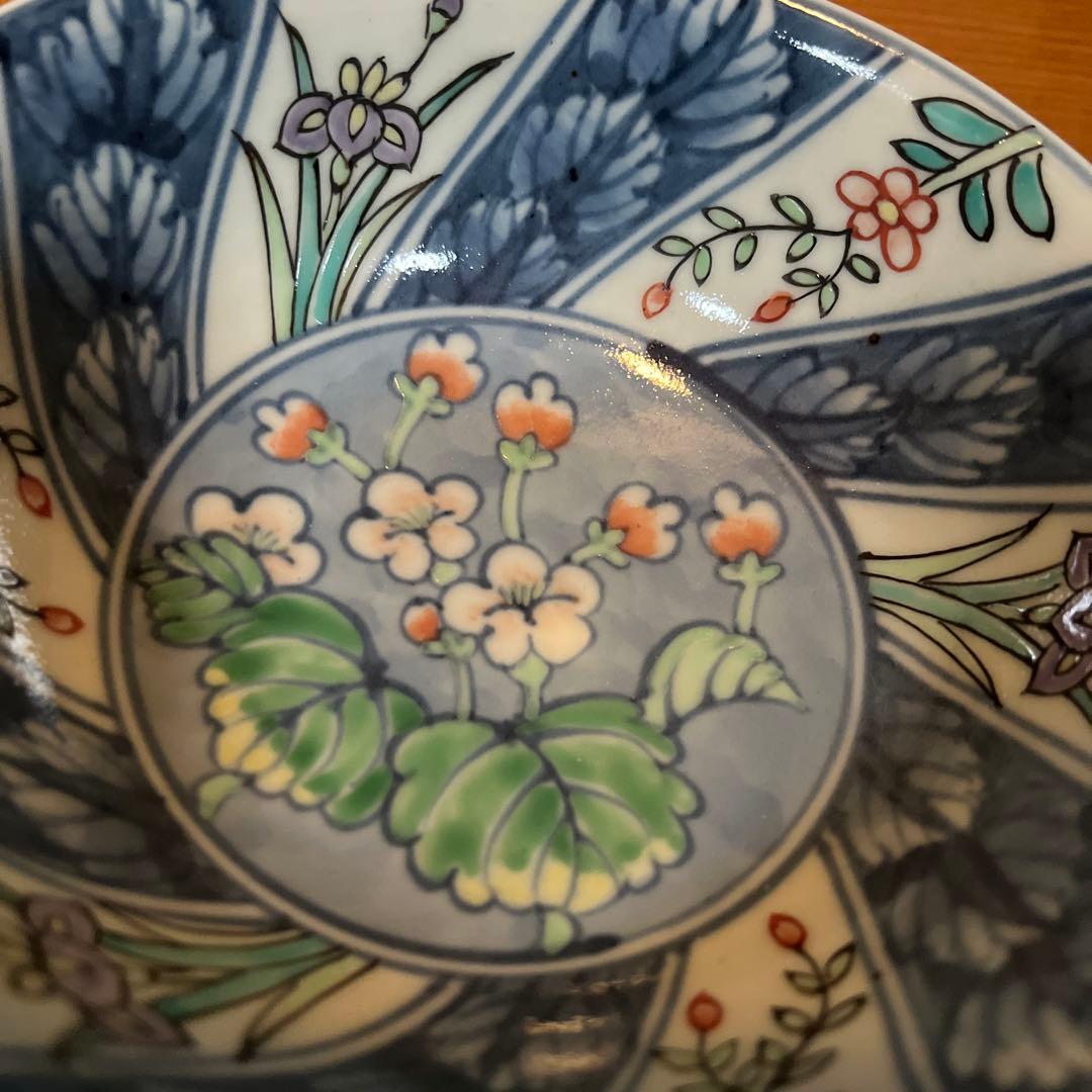 有田焼　染錦 小花菖蒲花文　鉢
