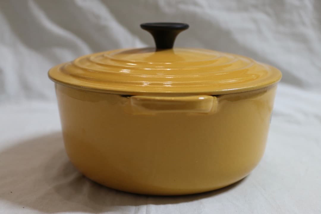 ル・クルーゼ ココットロンド 両手鍋 20cm イエロー