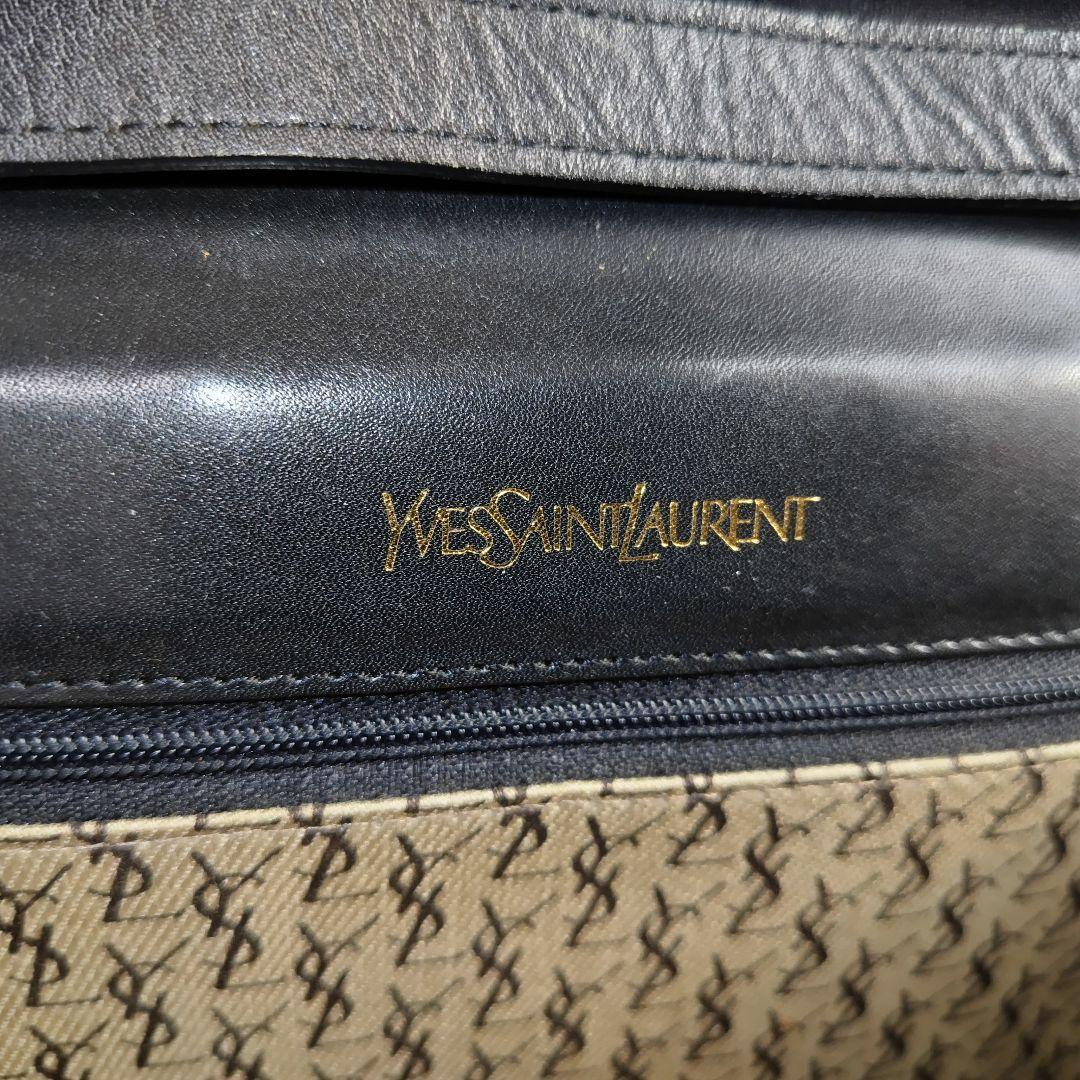 ★美品★イヴサンローランショルダーバック ヴィンテージ カサンドラ　黒　ロゴ