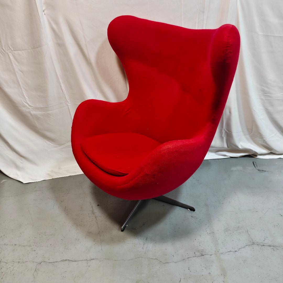 エッグチェアリプロダクト ワインレッド