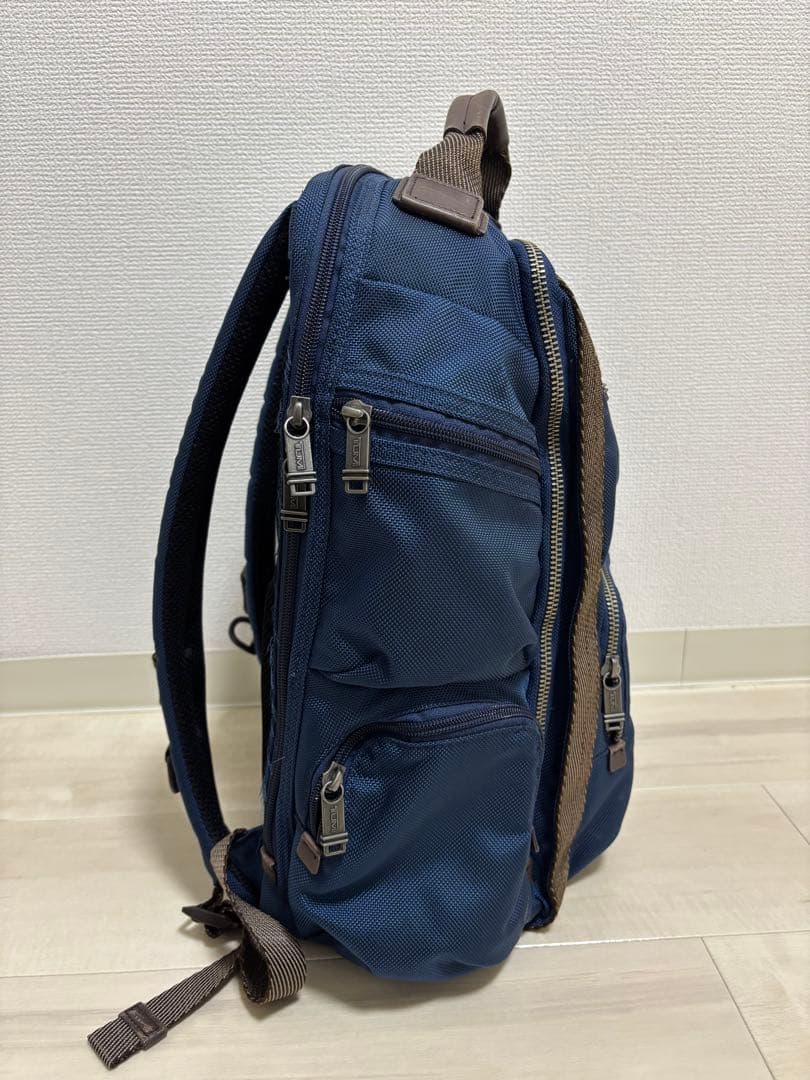 【美品】TUMI トゥミ ALPHA BRAVO キングスビル 本革 紺ネイビー