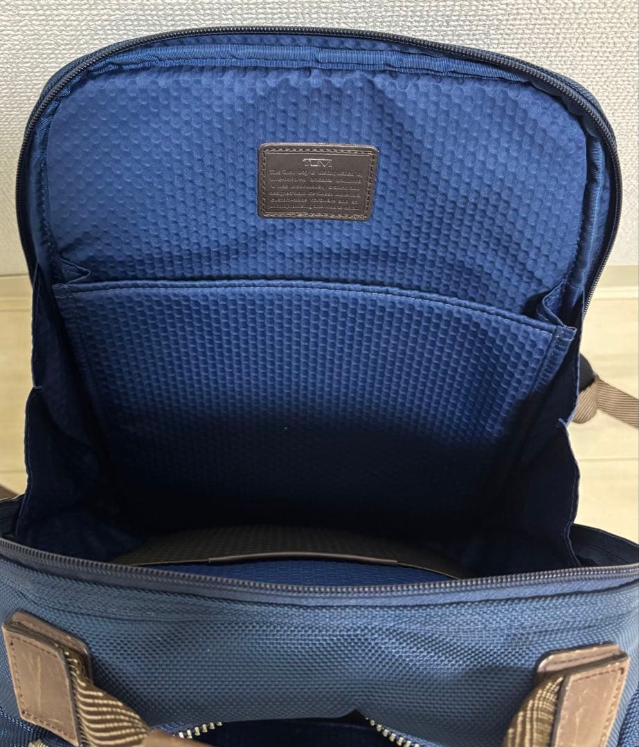 【美品】TUMI トゥミ ALPHA BRAVO キングスビル 本革 紺ネイビー