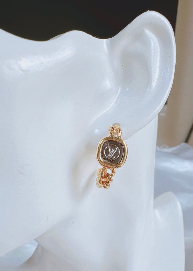 ルイヴィトンピアスM 61093片耳のみ