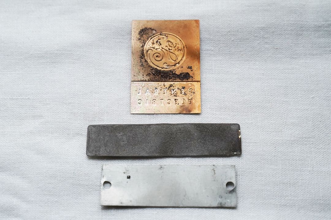 GENERAL ELECTRIC 等 アルミ ネームバッジプレート