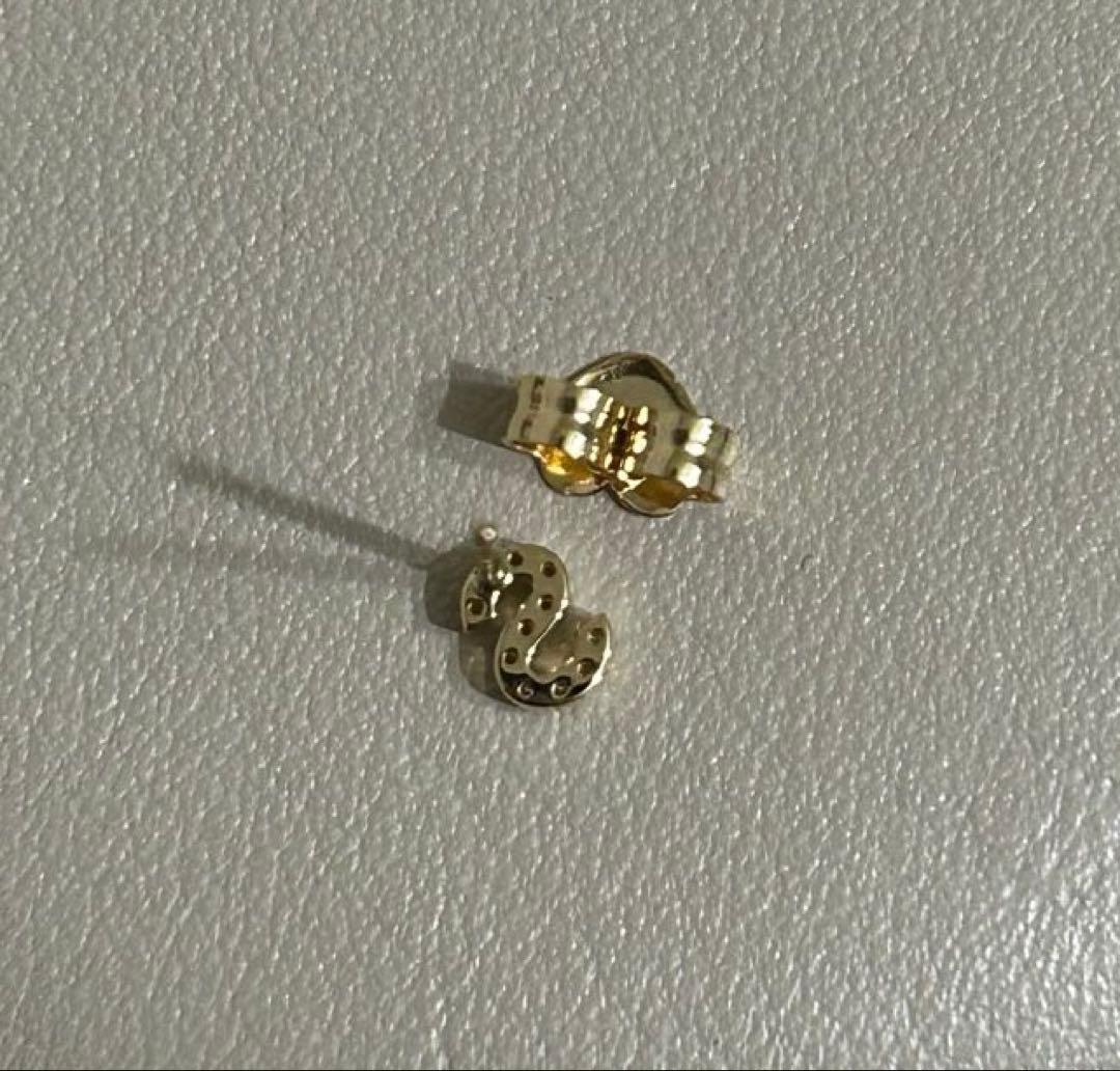 スタージュエリー　K18 ダイヤモンド　イニシャル　ピアス