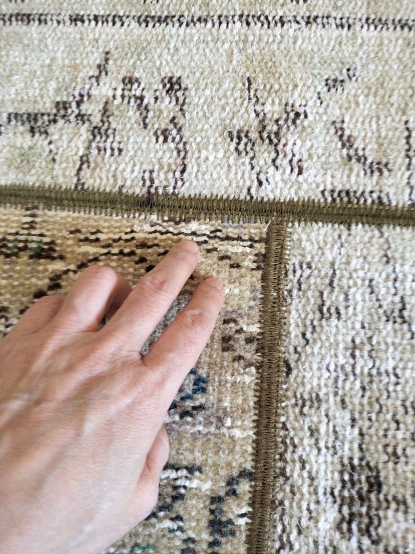 小さめ/ベージュベース　シックなパッチワークラグNo.701