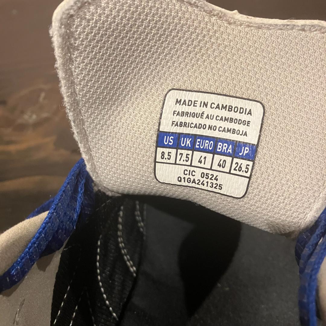 MIZUNO　フットサルシューズ　MORELIA　白/水色/ゴールド　26.5